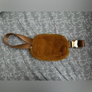 Lululemon 1L Sherpa caramel brown Everywhere belt-bag